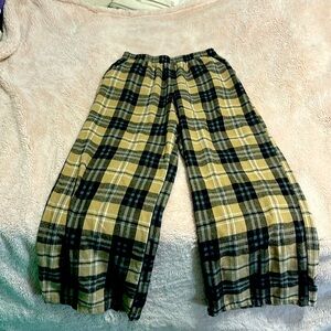 VERY COMFORTABLE! New sweatpants, baggy fit snugger on the waist.
